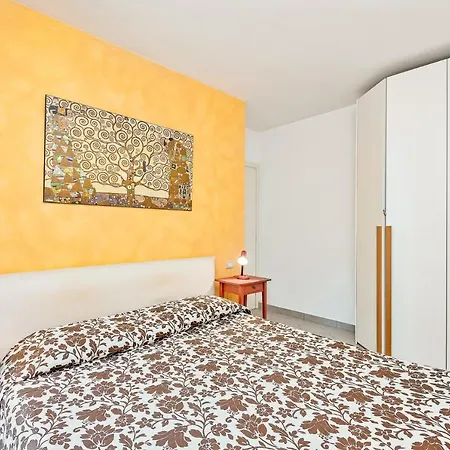 Clelia, 200mt Dal Mare, Parcheggio E Giardino Privati *
