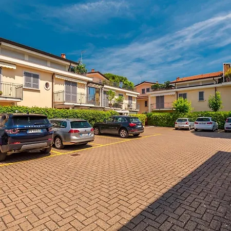 Clelia, 200mt Dal Mare, Parcheggio E Giardino Privati Apartment